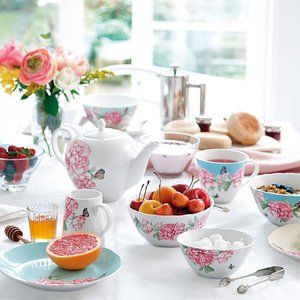 MIRANDA KERR for ROYAL ALBERT Everyday Friendship Tea Set